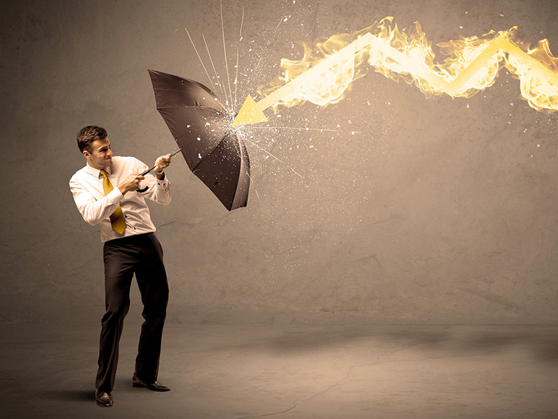 Conseiller se protégeant avec un parapluie de la foudre.