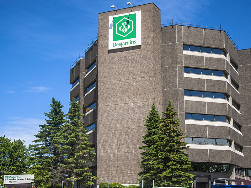 Siège social de la fédération des caisses Desjardins du Québec, situé à Lévis.